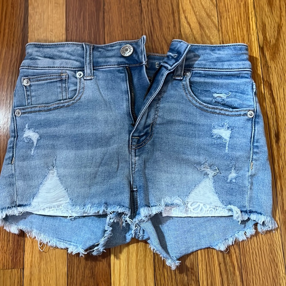 American Eagle Lace detailing shorts